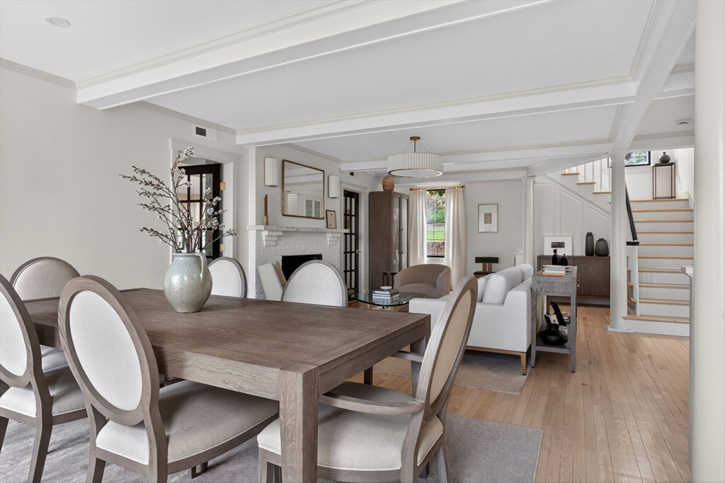 27 Wellington Ln