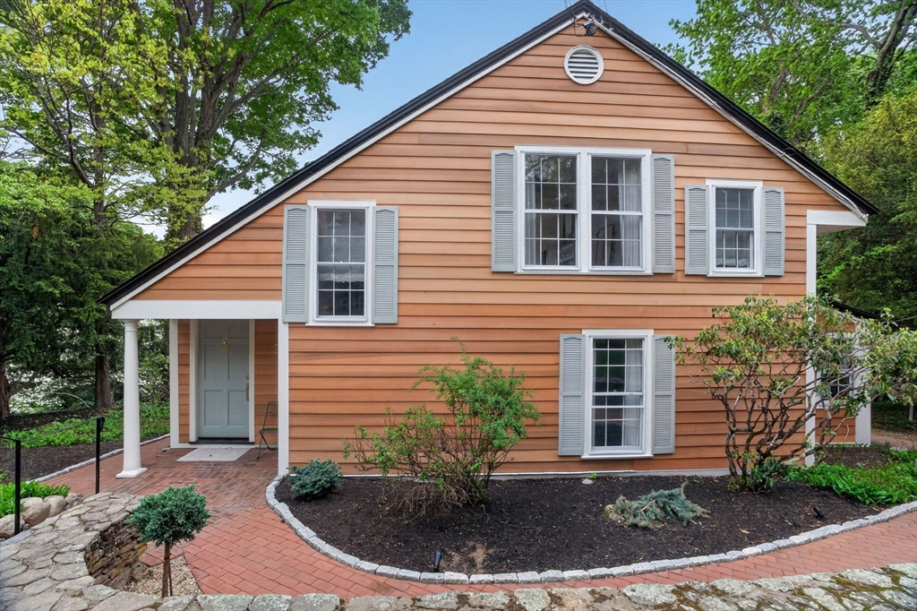 27 Wellington Ln