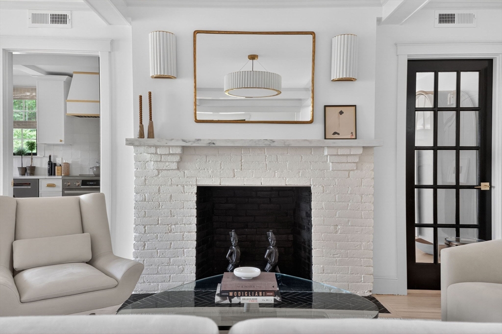 27 Wellington Ln