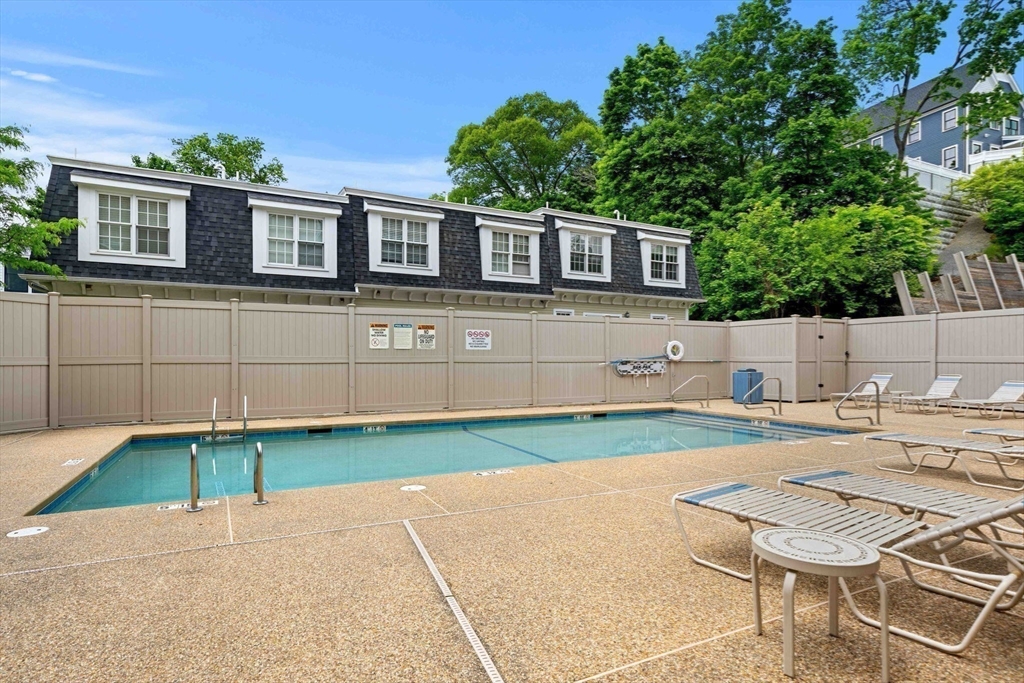 121 Tremont St # 316
