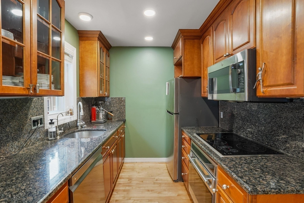 79 Bolton St # 79