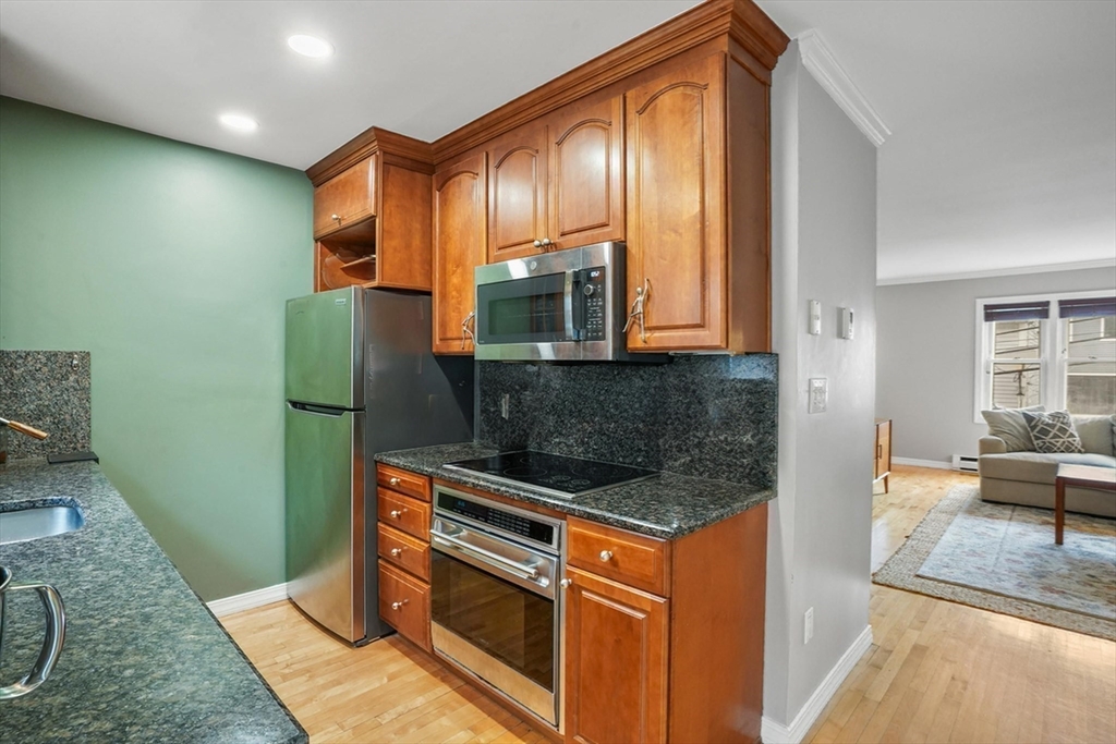 79 Bolton St # 79