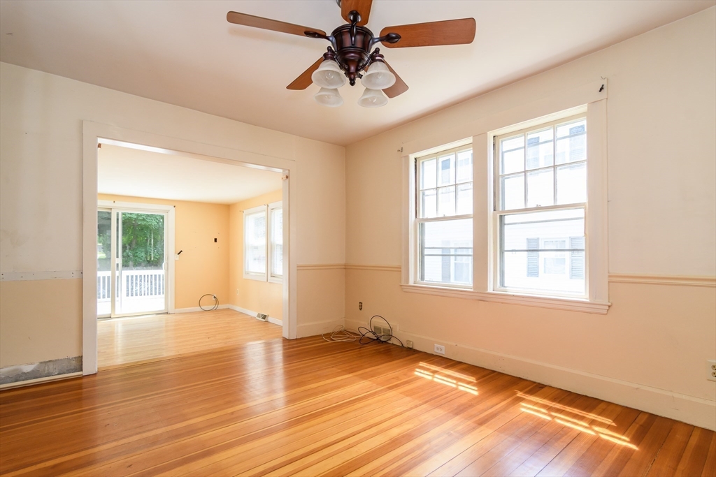 20 Circular Ave