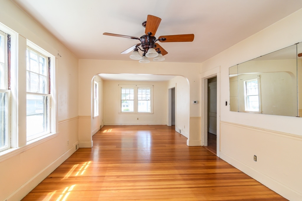 20 Circular Ave