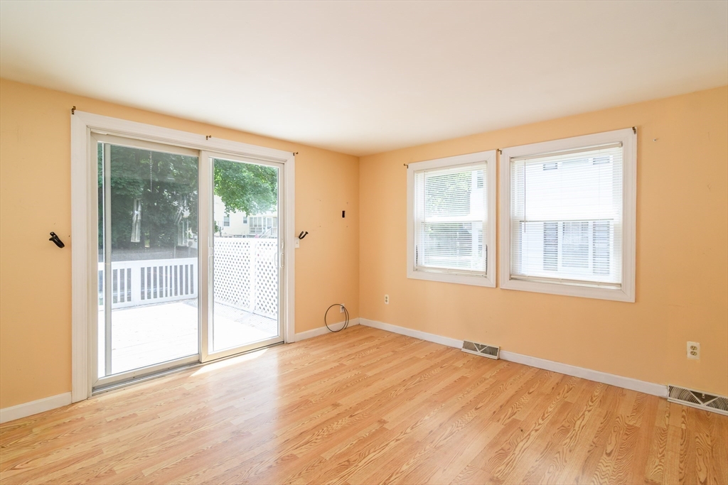 20 Circular Ave
