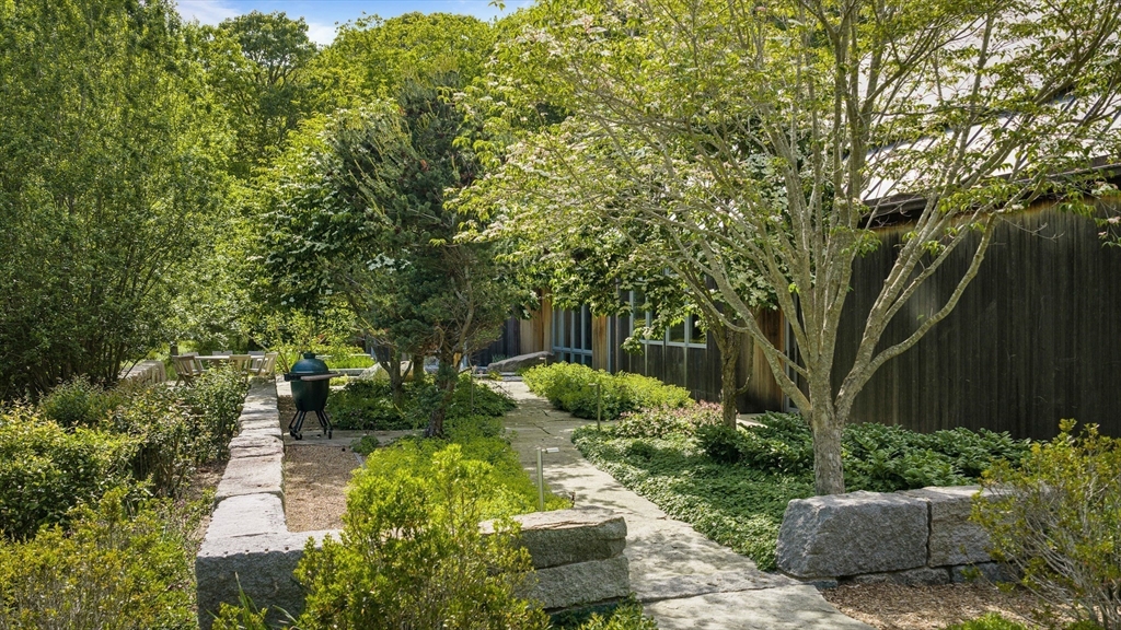 35 South Bowl Rd