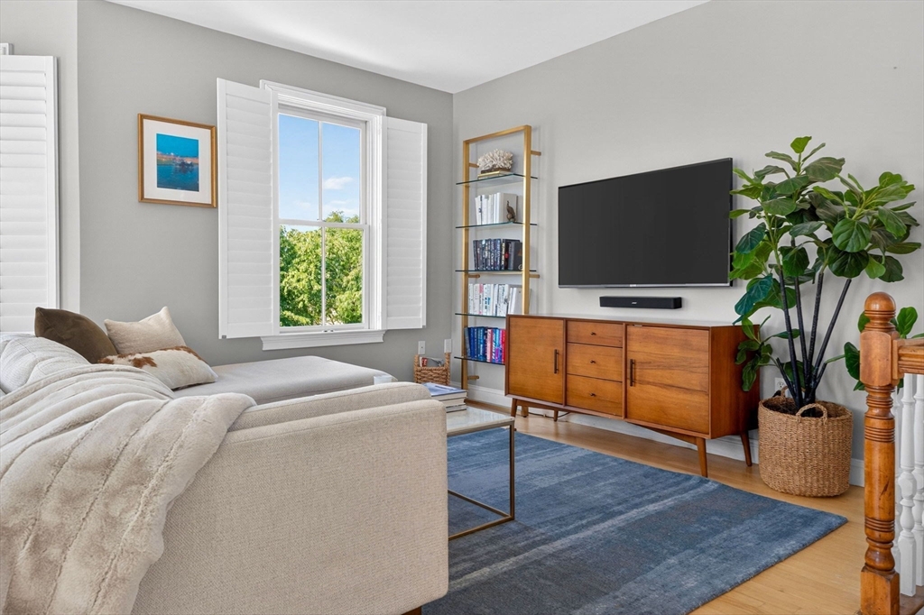 4 Mount Vernon Avenue PH