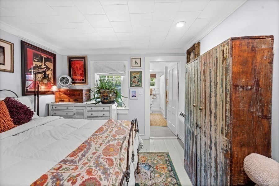 29 Jernegan Ave