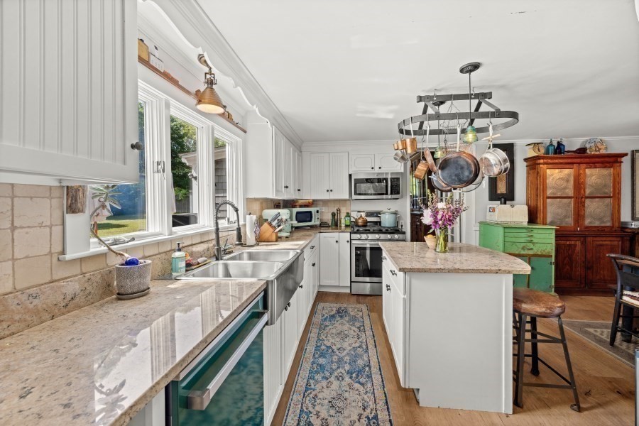 29 Jernegan Ave