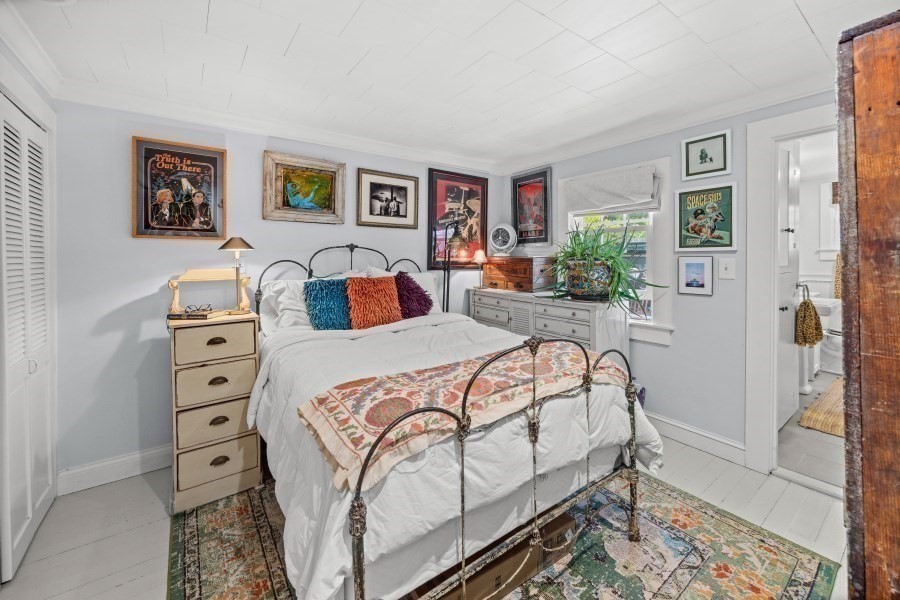 29 Jernegan Ave