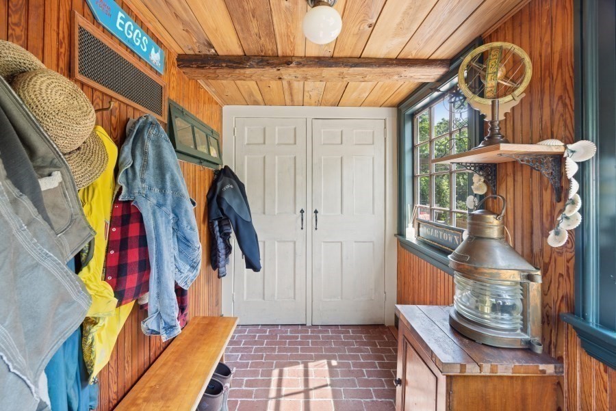 29 Jernegan Ave