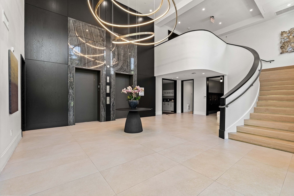100 Linden Street # 203