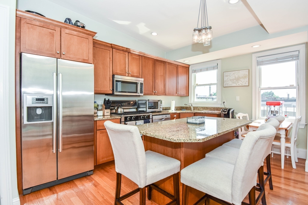 62 H St # 3
