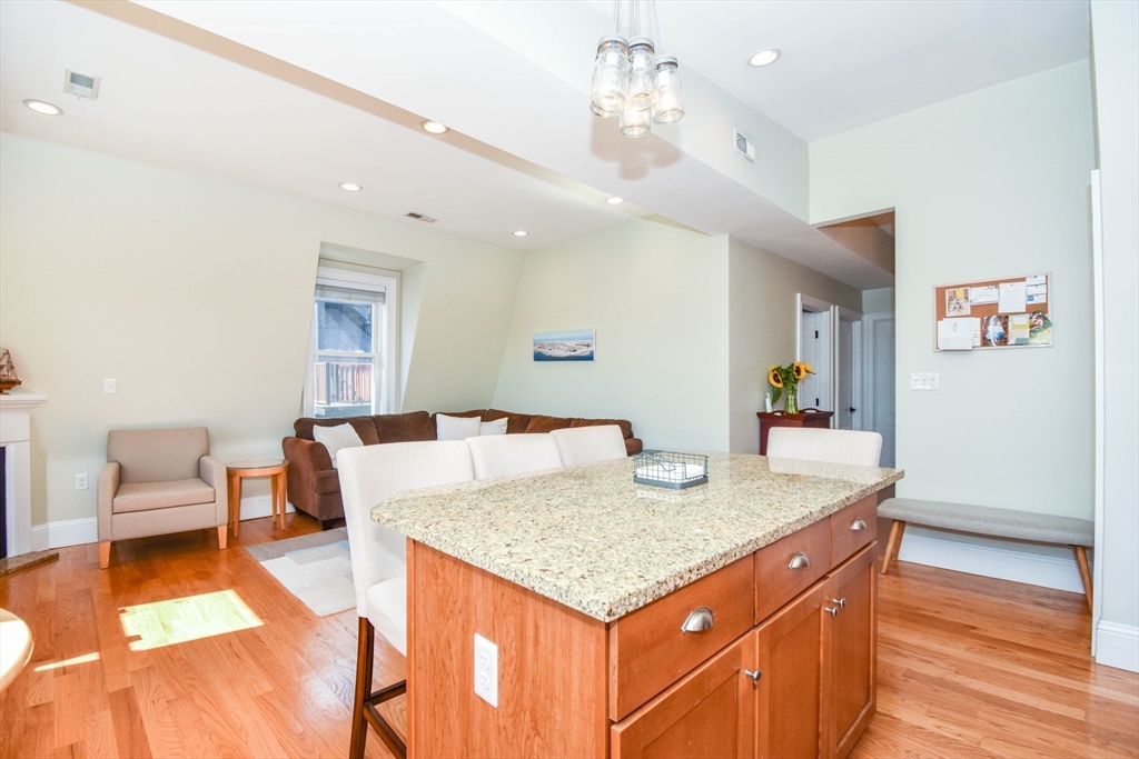 62 H St # 3