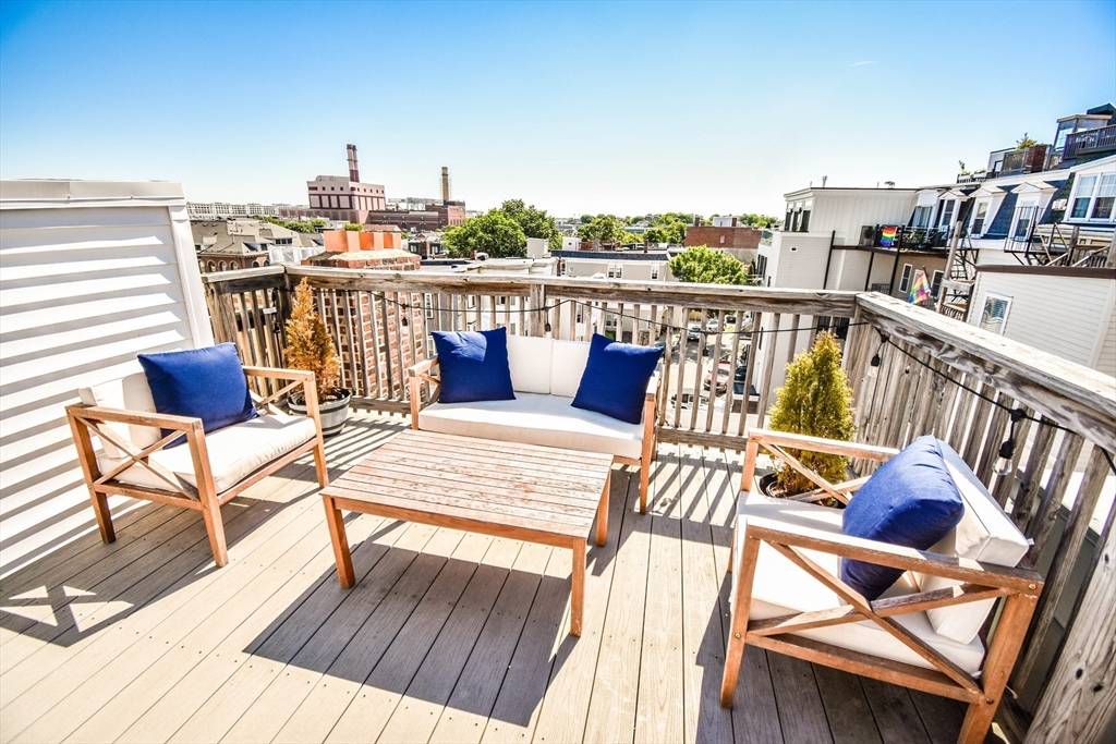 62 H St # 3