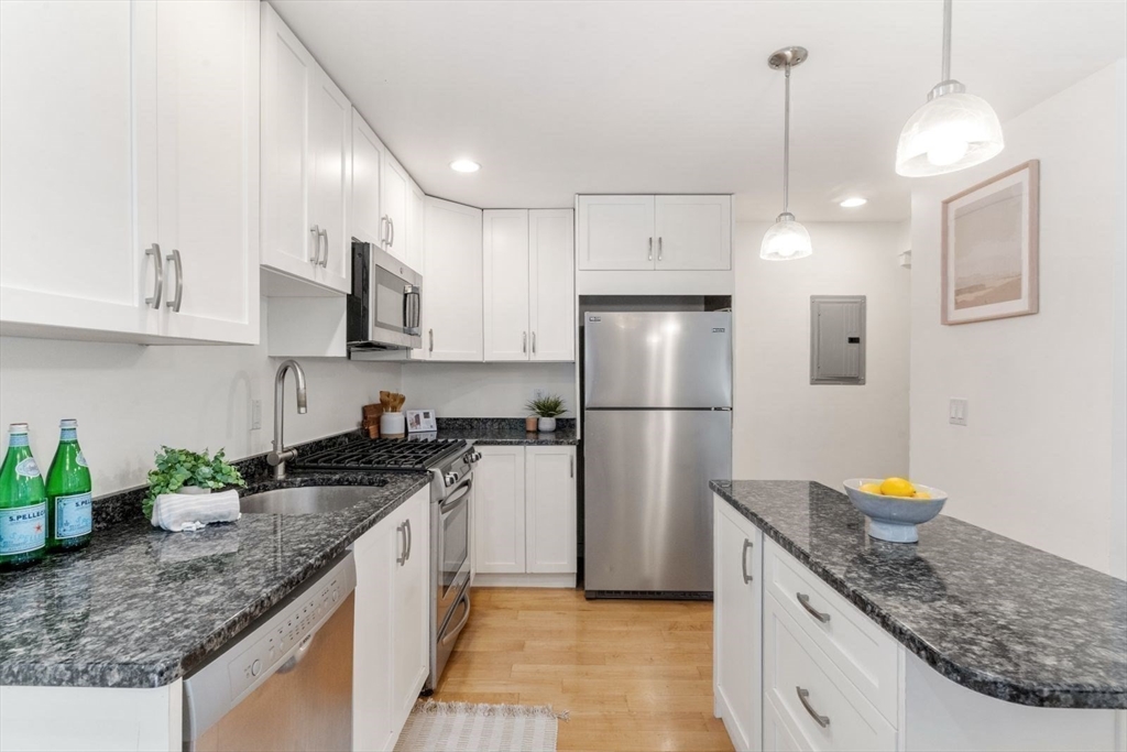 88 Pearl Street # 2