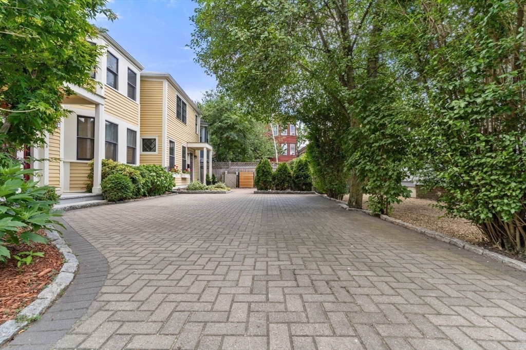 88 Pearl St Rear