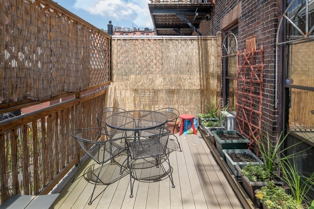 36 Upton St # 2A