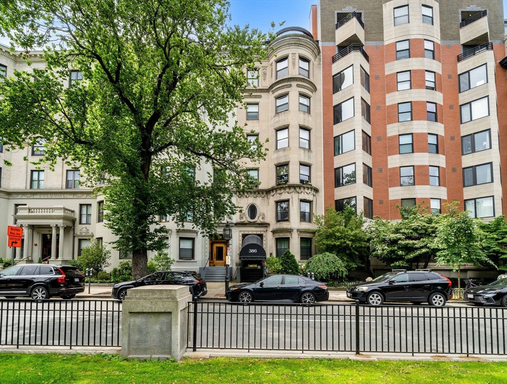 386 Commonwealth # 23