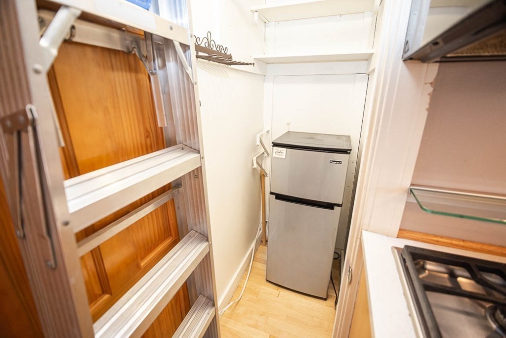 290 Commonwealth Ave # 20