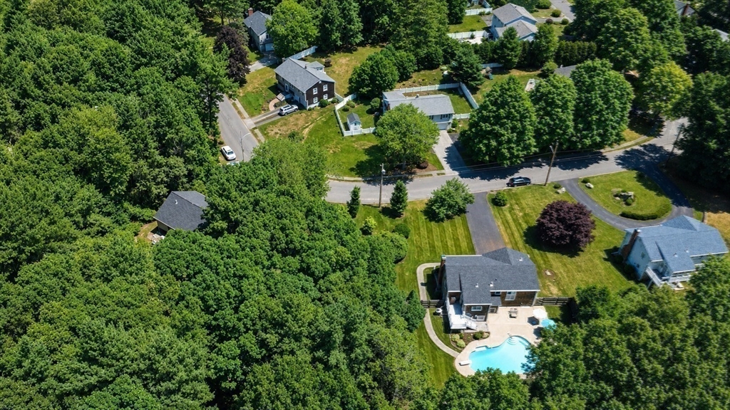 22 Harvest Ln