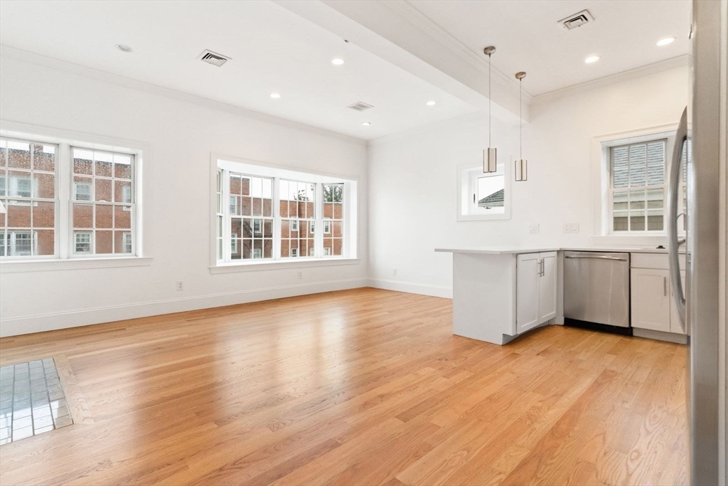 823 East Sixth Street # 2