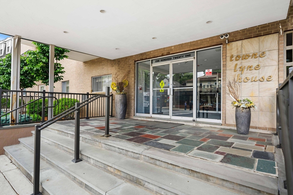 121 Tremont St # 316
