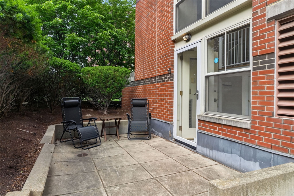 150 Staniford St # 331