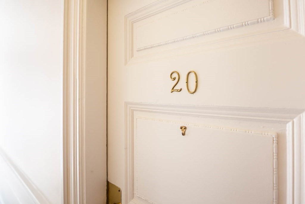 290 Commonwealth Ave # 20
