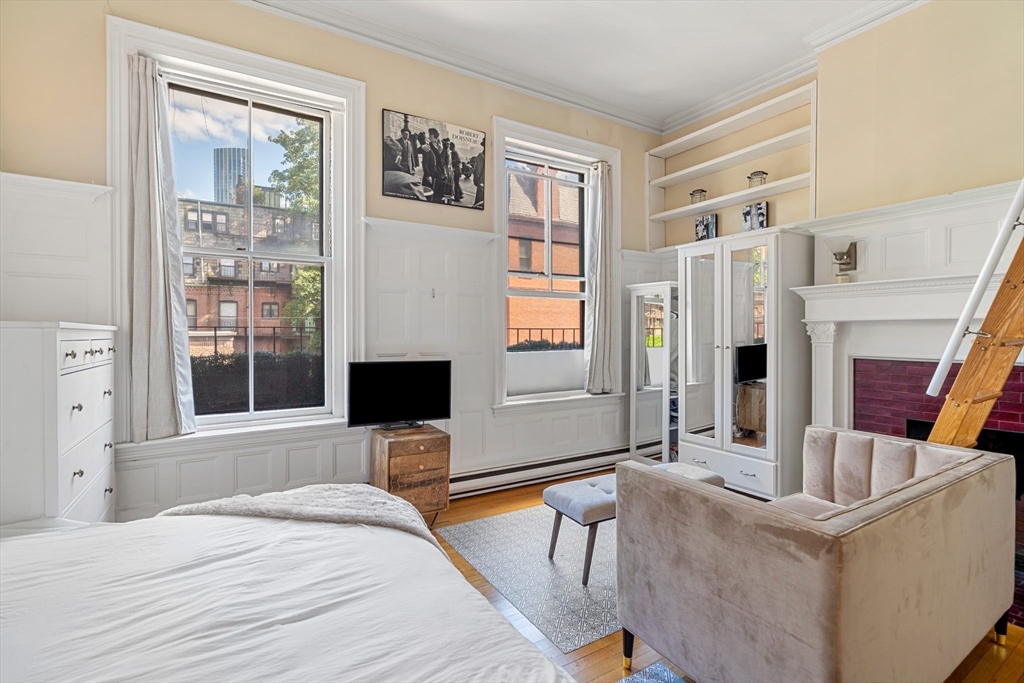 425 Beacon St # 2