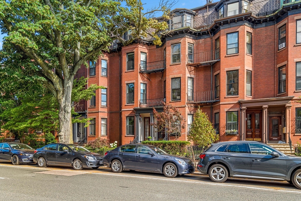 425 Beacon St # 2