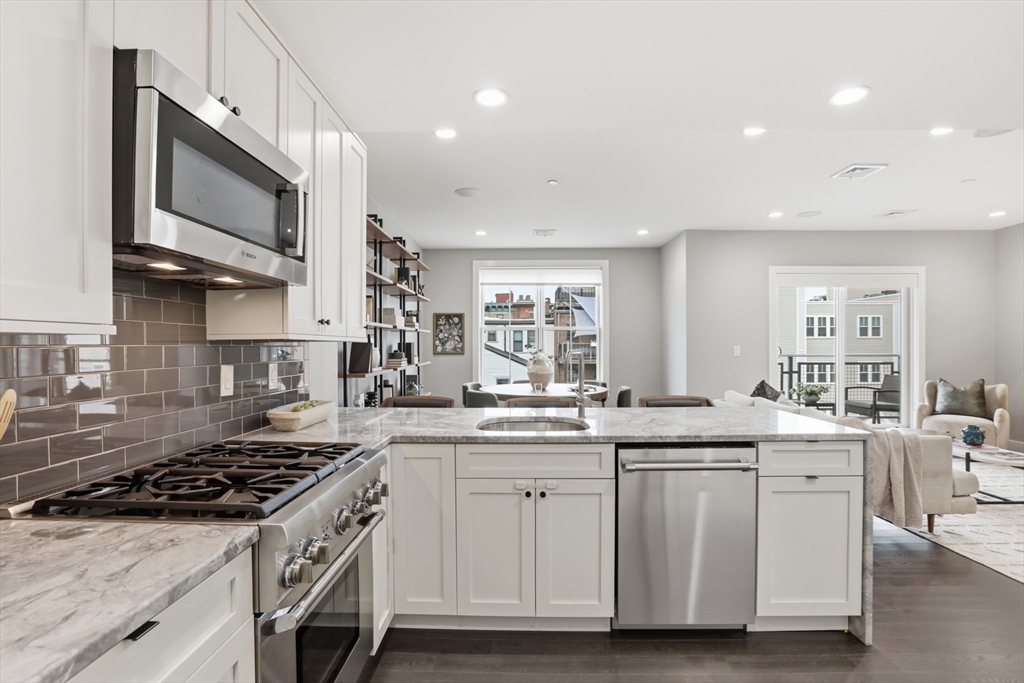 309 E St # 43