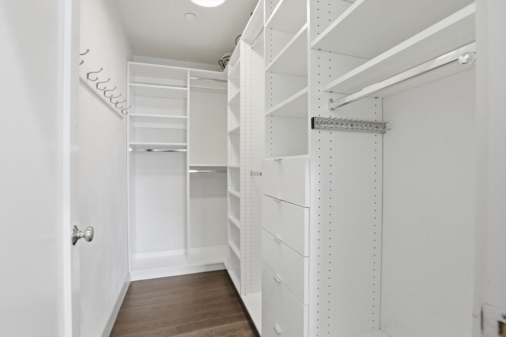 309 E St # 43