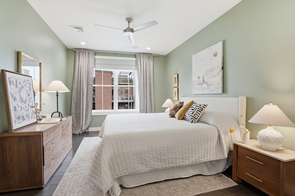 309 E St # 43