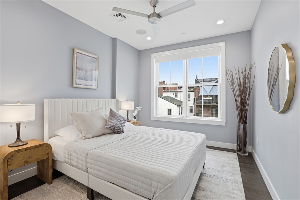 309 E St # 43