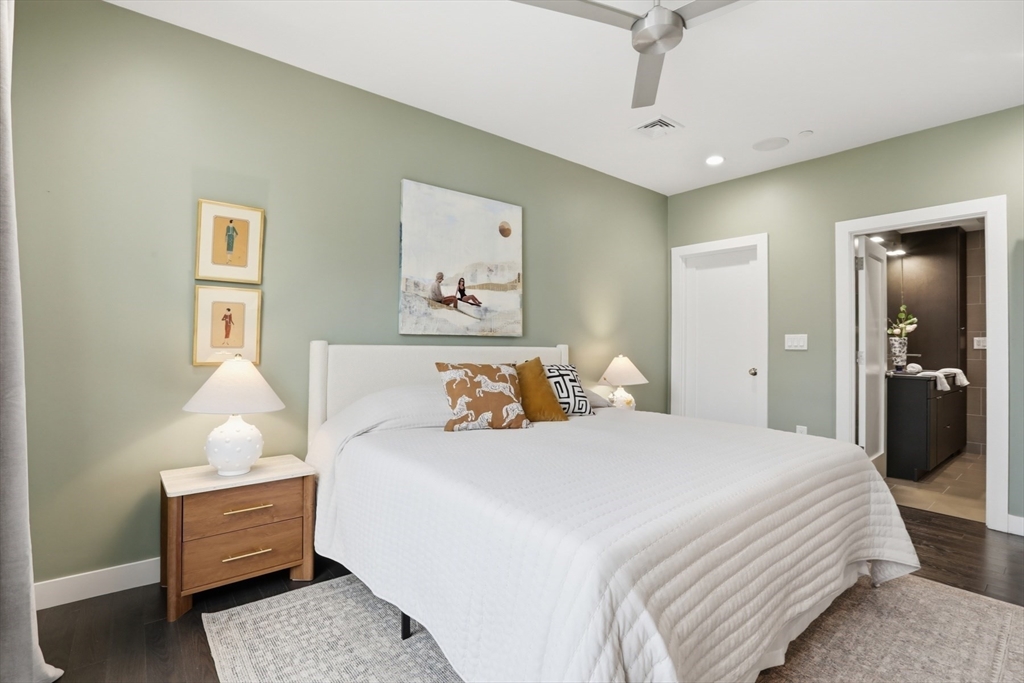 309 E St # 43