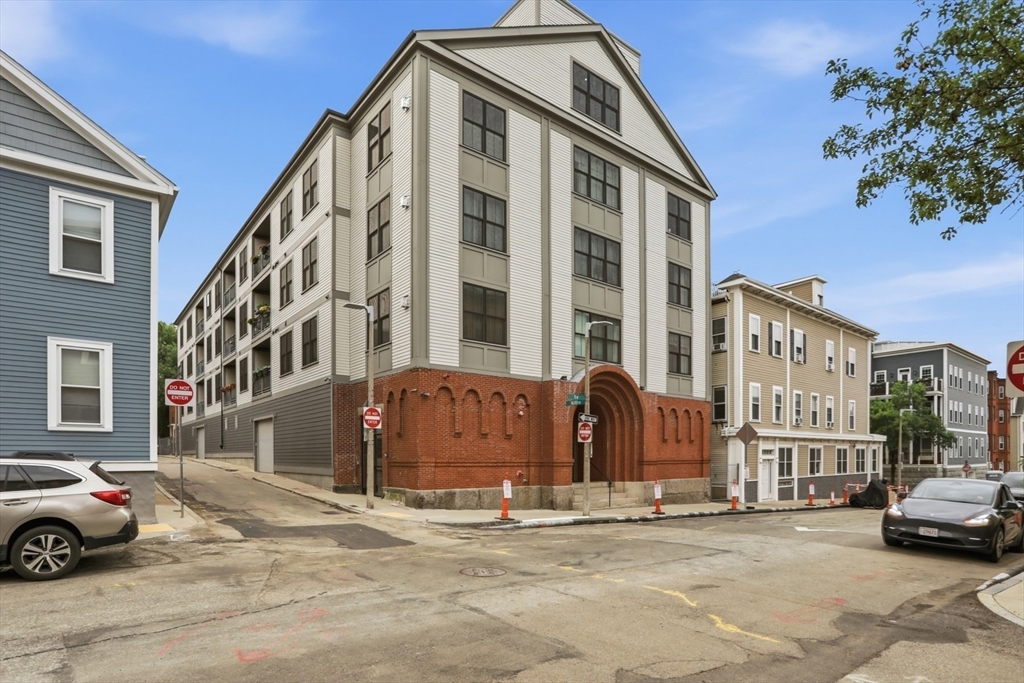 309 E St # 43