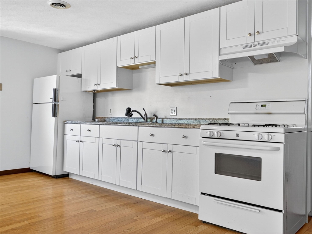 27 Joseph Street # 3