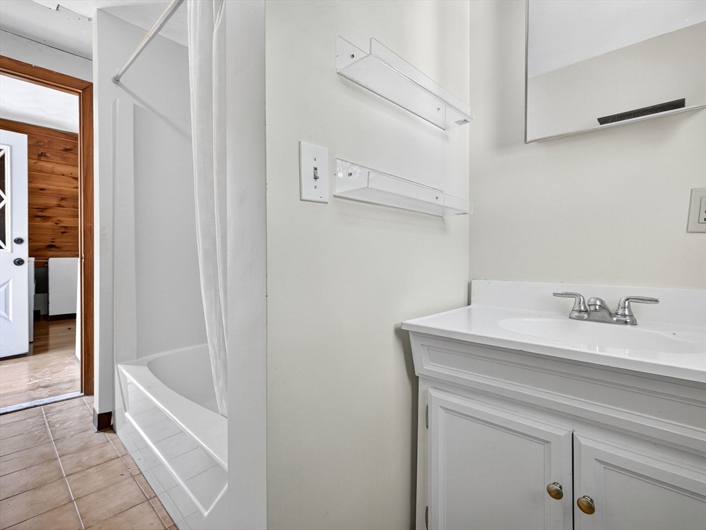27 Joseph Street # 3