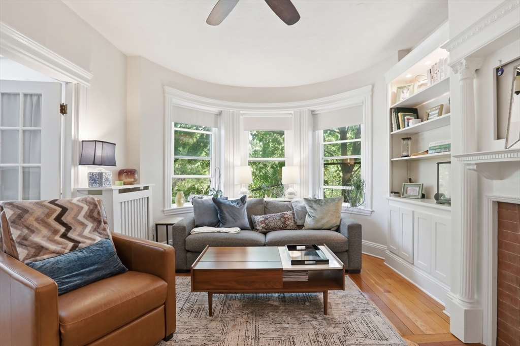 1896 Beacon St Unit: PH3