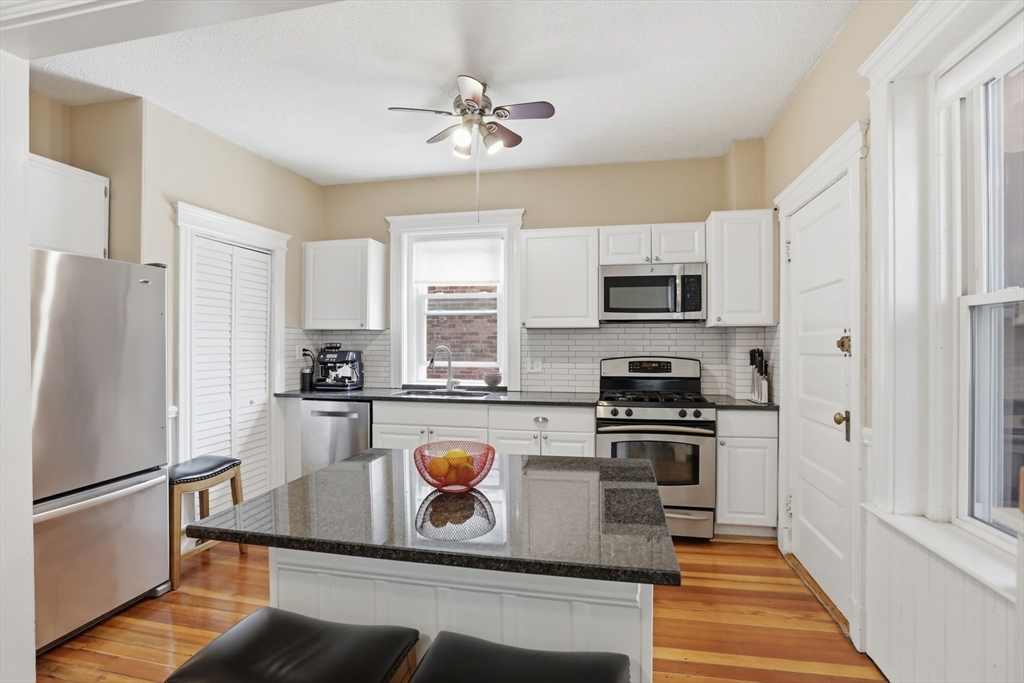 1896 Beacon St Unit: PH3
