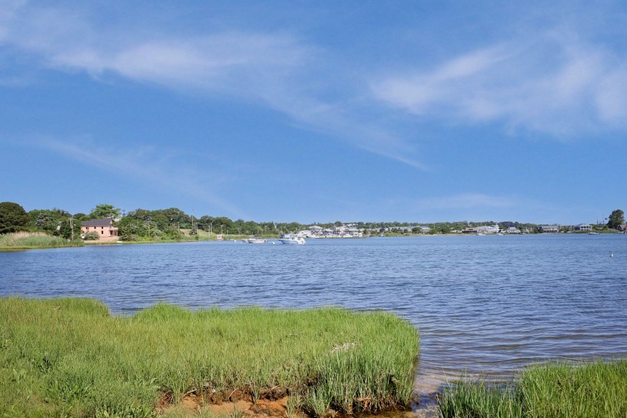 36 Hines Point Rd