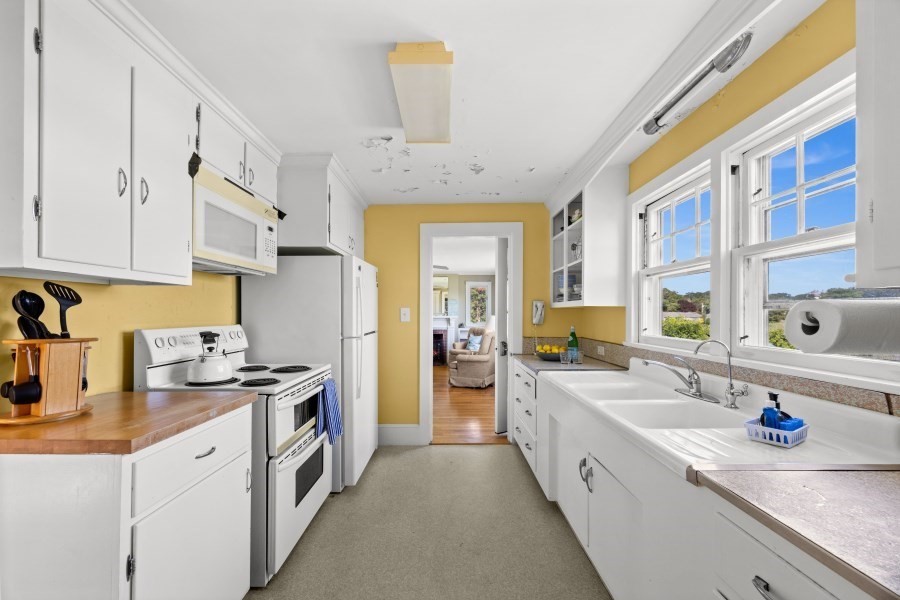 36 Hines Point Rd