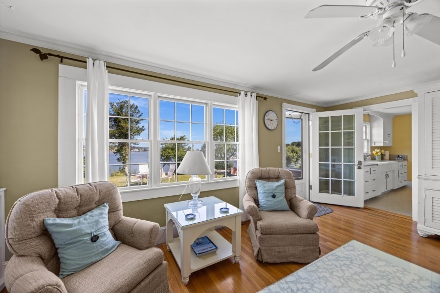36 Hines Point Rd