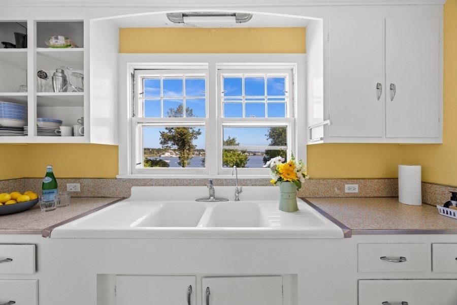 36 Hines Point Rd