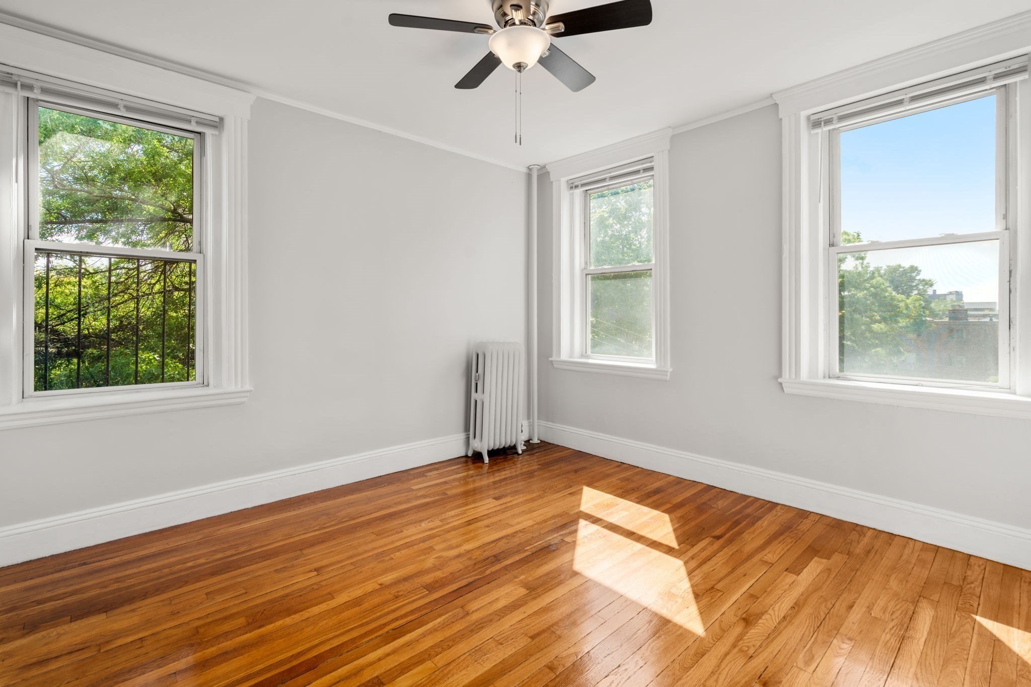 28 Quint Ave # 37