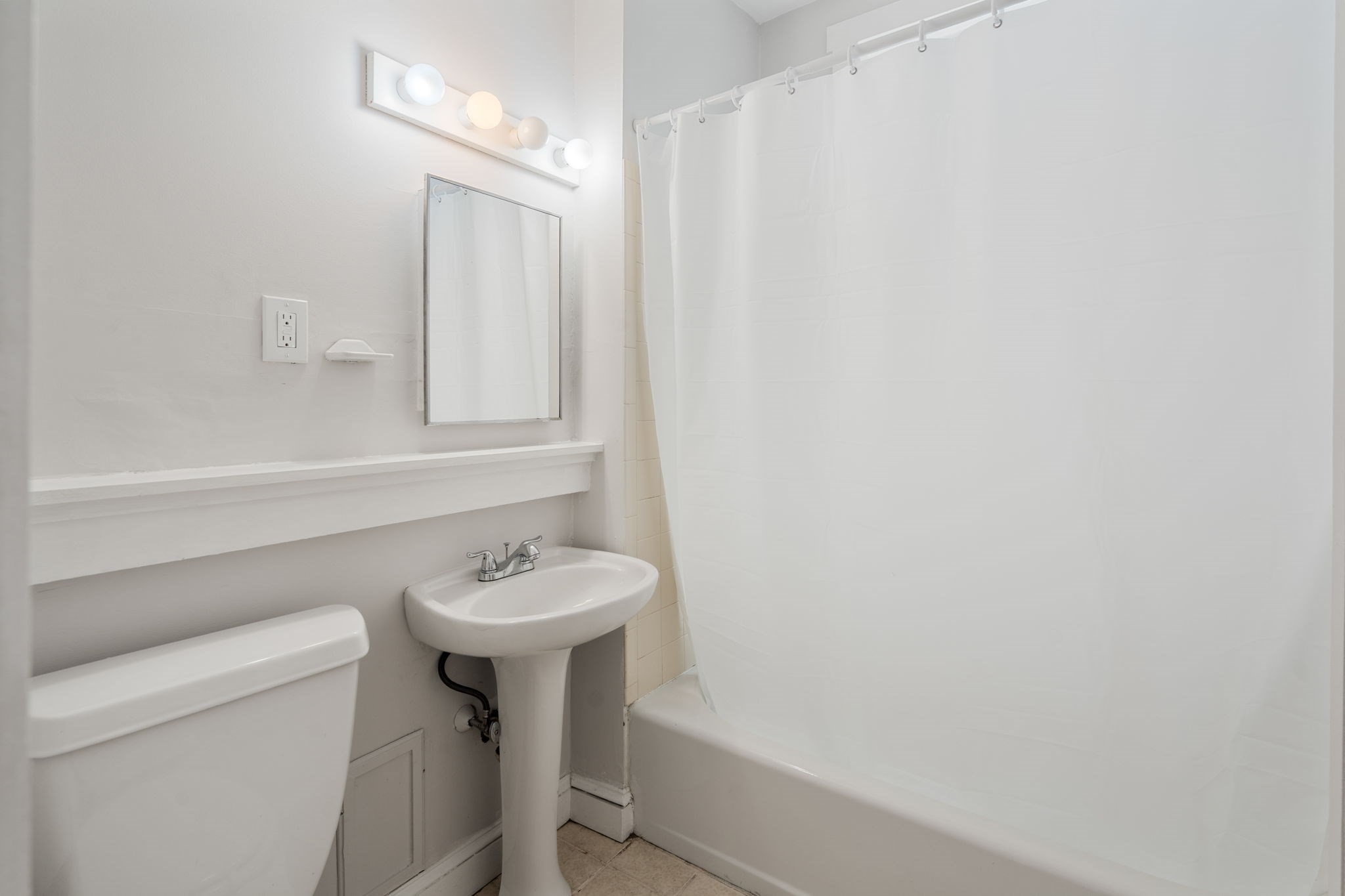 28 Quint Ave # 37