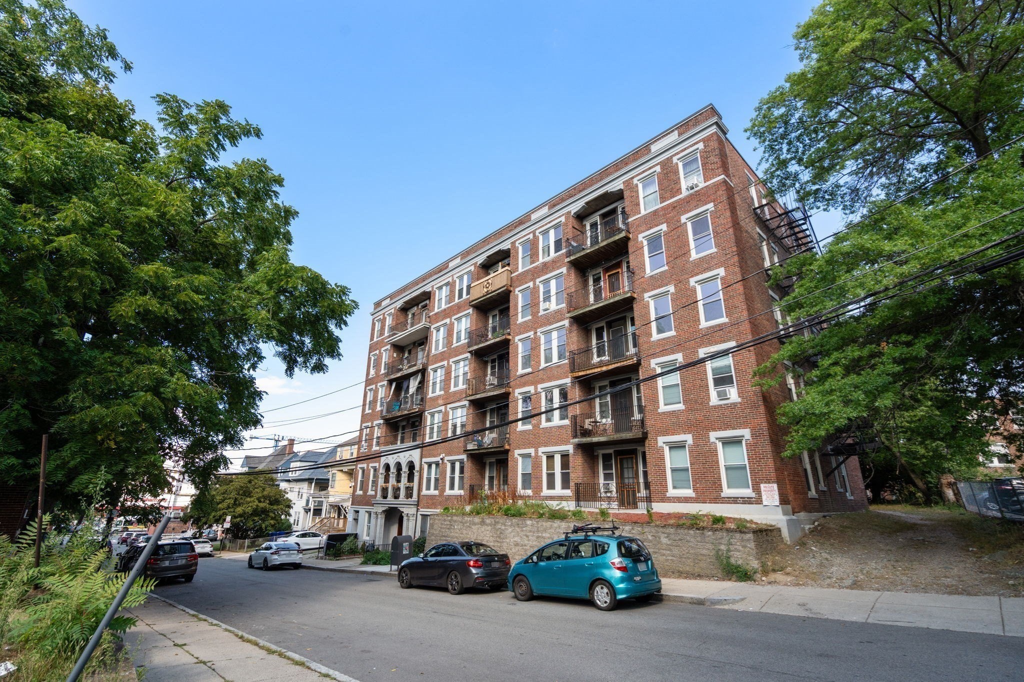 28 Quint Ave # 37