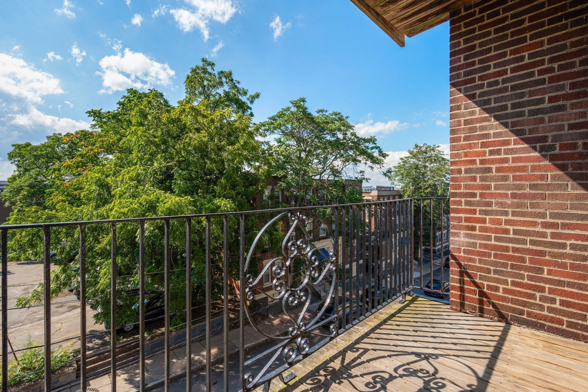 28 Quint Ave # 37