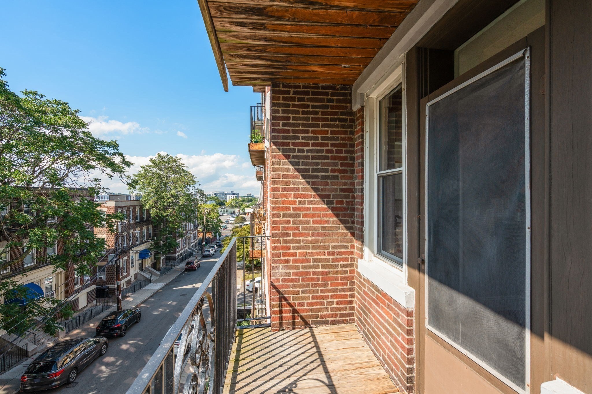 28 Quint Ave # 37